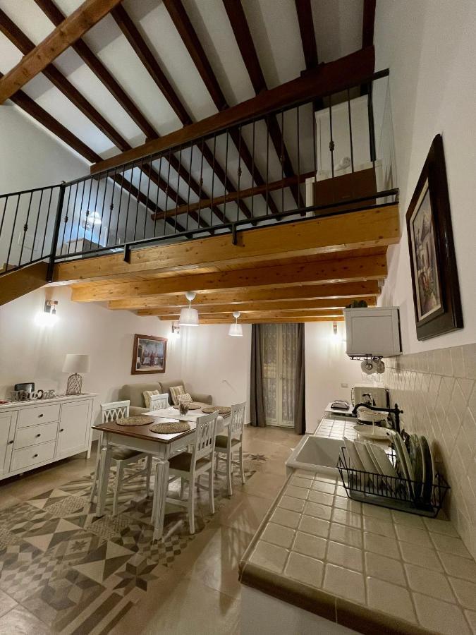 バーリA Casa Di Doraアパートメント エクステリア 写真